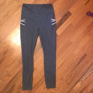 Motion 365 Fabletics grey leggings